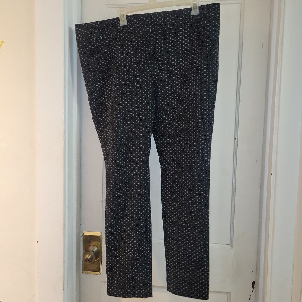 Black and white circle print pants 18 Ann Taylor Signature